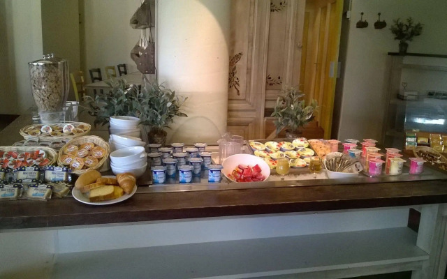 Kyriad Direct Arles
