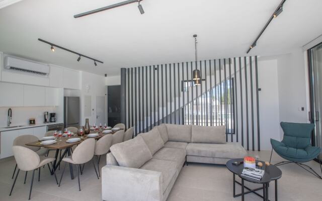 Protaras Elite Pearl Villa Ep15