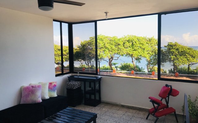 Ocean View 3bedroom With Amazing View in the Middle of Town Late Night Walks