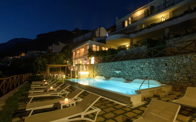 Hotel Il Pino
