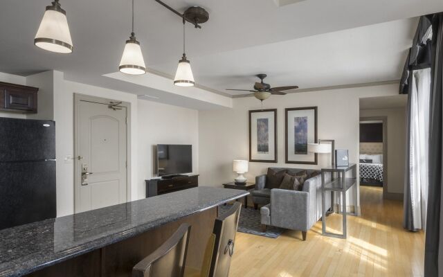 Hotel Blackhawk, Autograph Collection