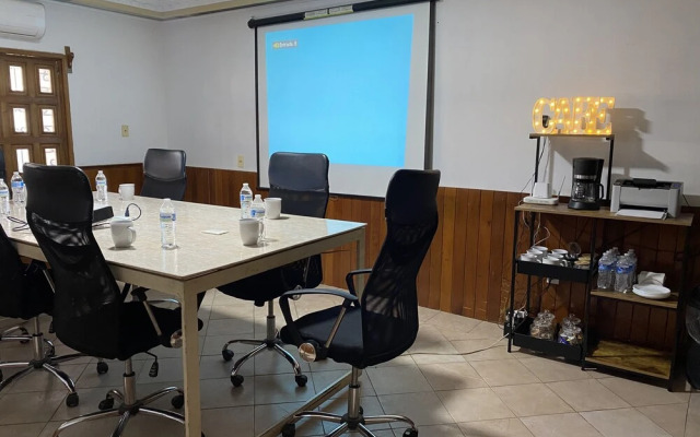 Hotel Boutique Beehive Coliving