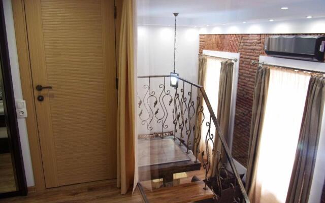 Apartment on Tabidze