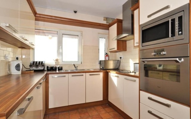 Lynfield Guest House