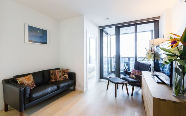 EVA, 1BDR Melbourne Apartment