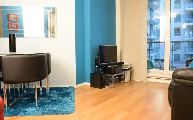 1 Bedroom Apartment in Vauxhall With a Balcony