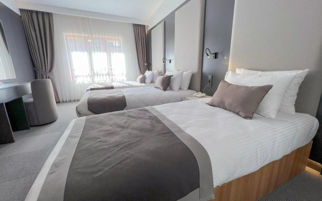 Sera Lake Center Hotel