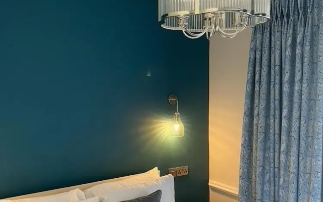 Maes Y Neuadd Country House