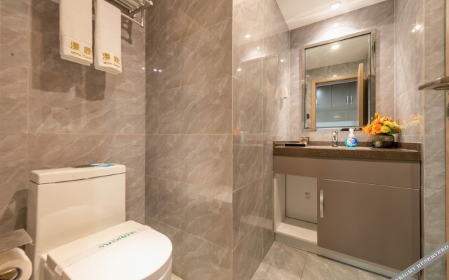 Man deer CC Hotel (Xi'an Gangwu Avenue Metro Station)