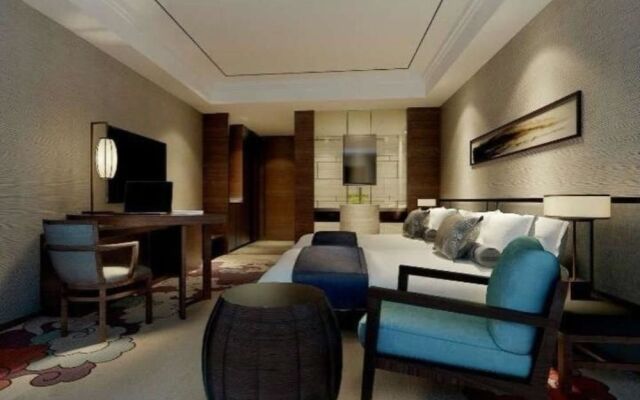 Dongfang Xuanyi Holiday Hotel