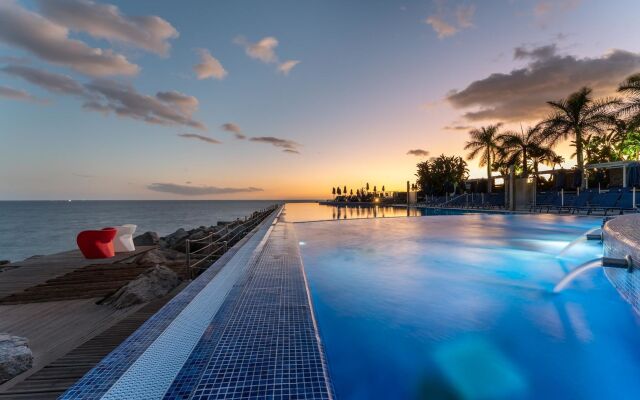 Marina Suites