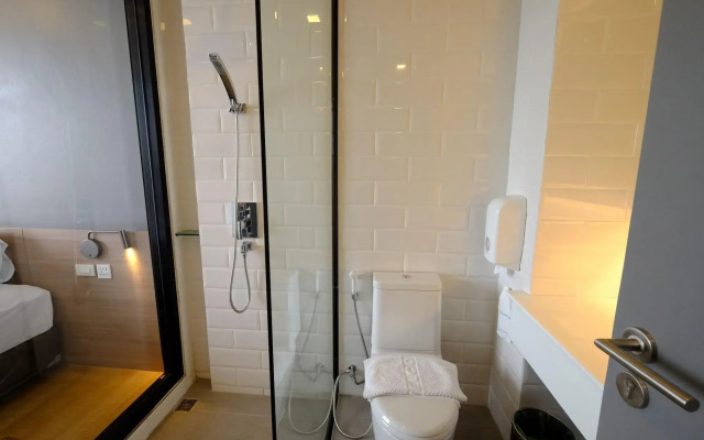 R Photo Hotel