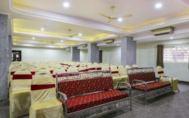 Hotel Dwaraka Inn