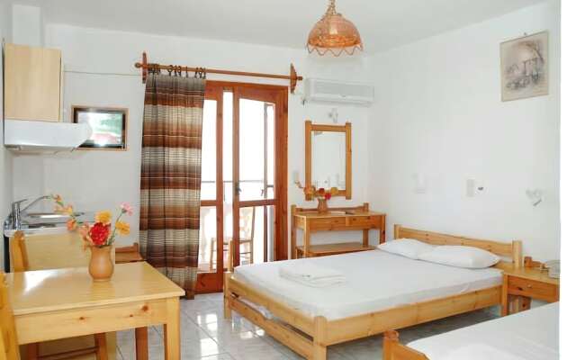 Mavroforos Hotel