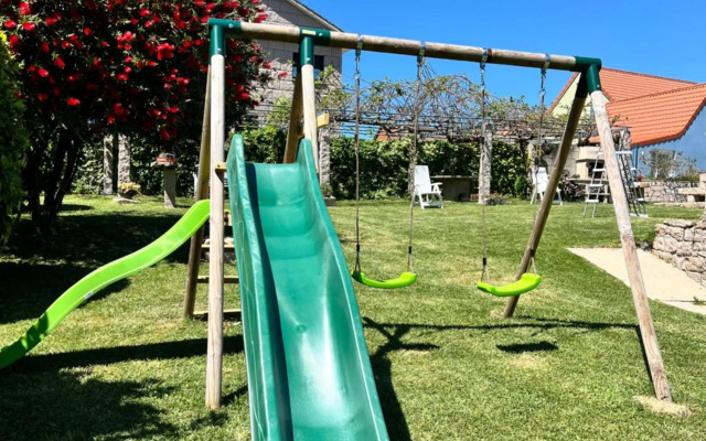 Catapeixe Holiday Apartments