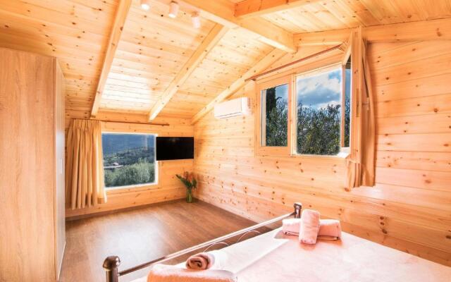 Romantic Tree House