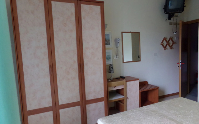 Primrose Residence Hotel