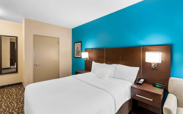 Best Western Plus Hotel Montreal