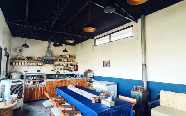 Deodar Homestay