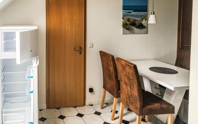 Beautiful Apartment in Börgerende With 1 Bedrooms and Wifi