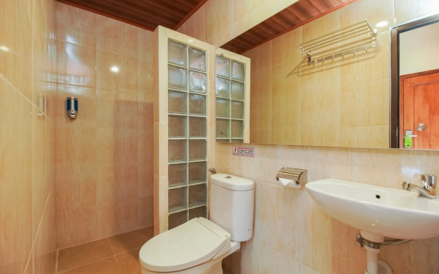 Urbanview Hotel Cantee Halim Perdanakusuma by RedDoorz