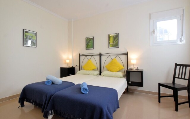 Luxurious Villa in Arenas with Swimming Pool