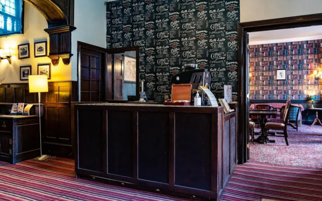 Crown Hotel - Stone (Near Stoke-On-Trent) by OYO