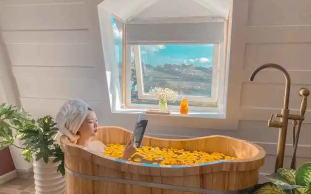 Casanova Dalat Hostel & Coffee