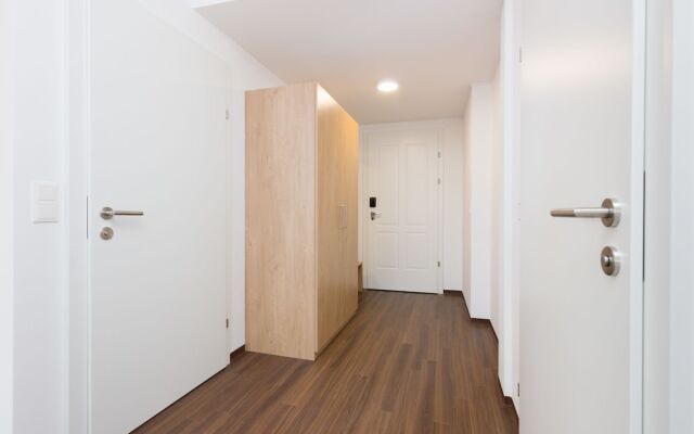 DMG Apartments Hotel