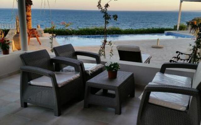 Villa Sealine