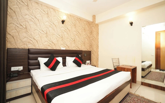 Hotel A R Residency