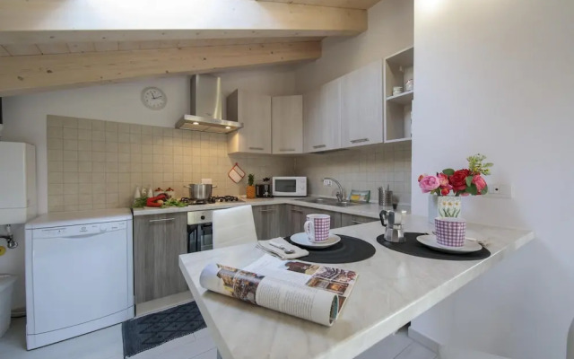 Silver Lake Apartment