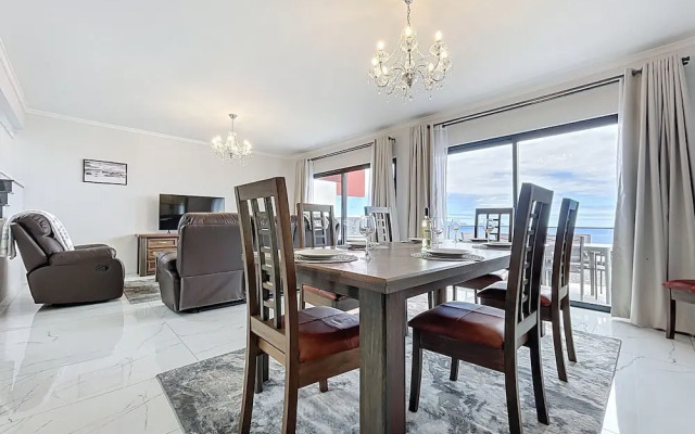 Blue Outlook Retreat by Atlantic Holiday