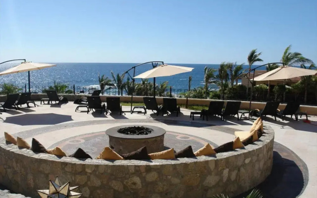 Huge Family Suite Cabo San Lucas