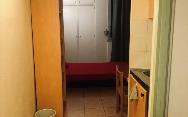 Villa with One Bedroom in Nîmes