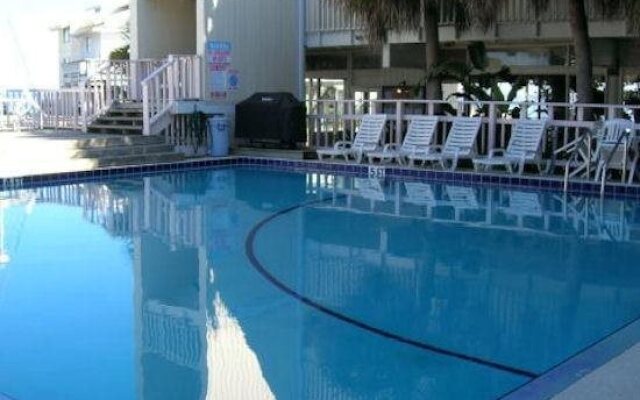 Cedar Cove Hotel