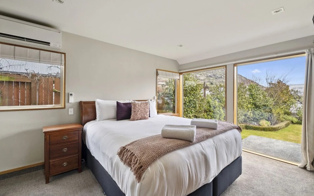 Lakeside Indulgence on Wilmot