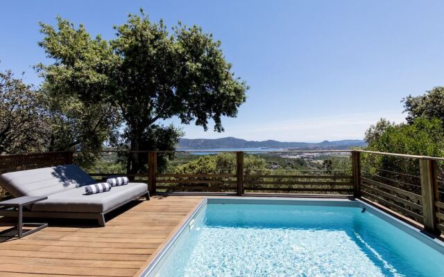 Swim Lodge Hotel Porto Vecchio