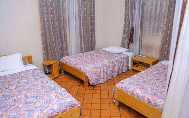 Adonai Guest House - Hostel