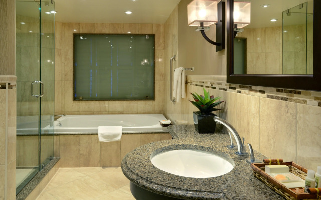 Holiday Inn Peterborough-Waterfront, ON by IHG