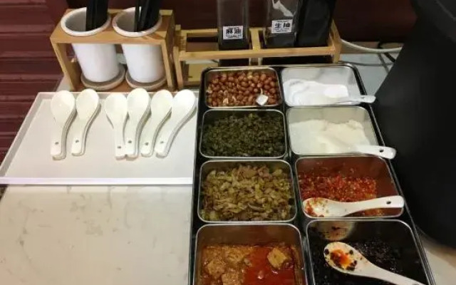 Changsha Jinheyuan Hotel (Lugu High-tech Industrial Park, School of Foreign Economics)