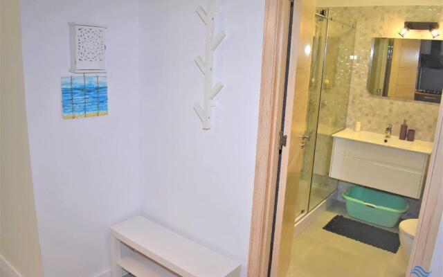 Onix Blue Mamaia Apartment 6