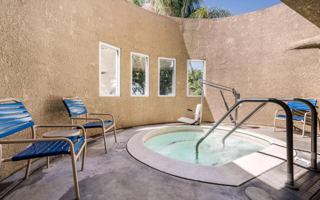 Comfort Inn Lathrop - Stockton Airport
