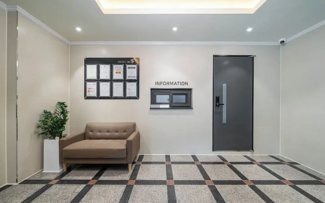 Hotel In