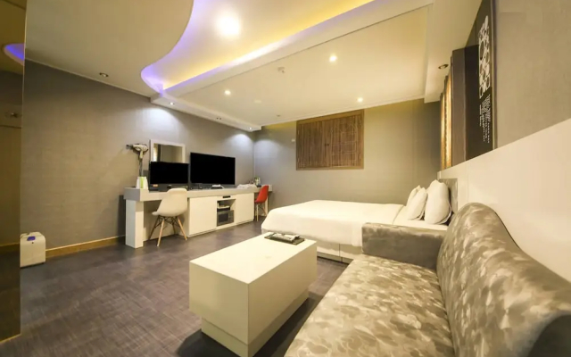 Bobos Hotel