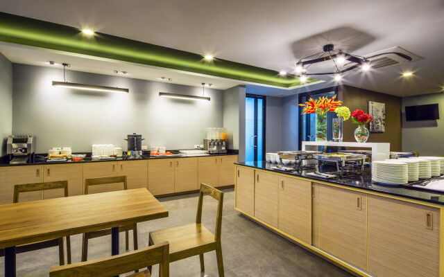 Livotel Hotel Kaset Nawamin Bangkok