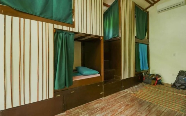 White Banana Beach Club