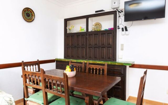 Adelfa apt 6