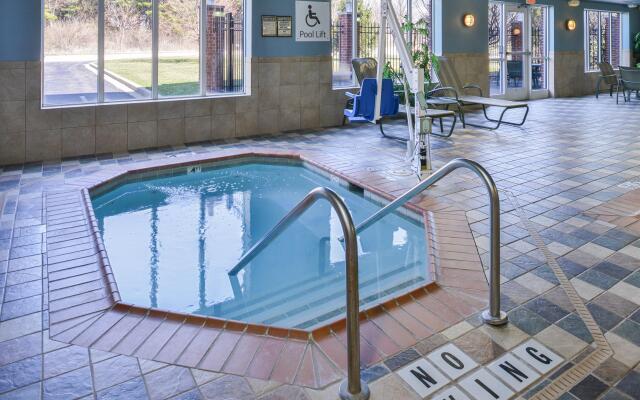 Holiday Inn Express Hotel & Suites Urbana-Champaign by IHG