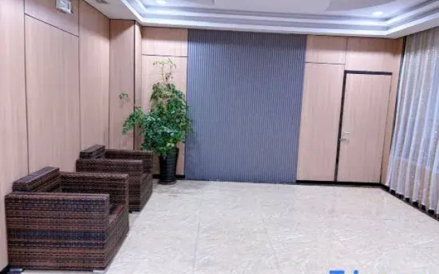 Super 8 Hotel (Shanghai Songjiang Sijing Park)